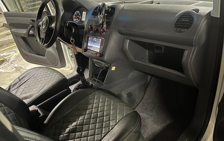 Volkswagen Caddy III рестайлинг, 2012 год, 860 000 рублей, 11 фотография