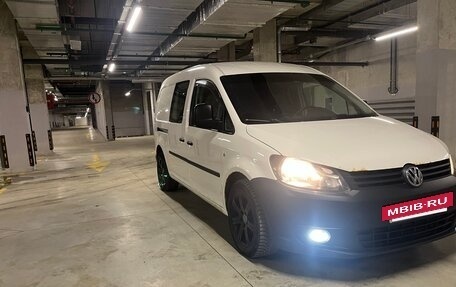 Volkswagen Caddy III рестайлинг, 2012 год, 860 000 рублей, 3 фотография
