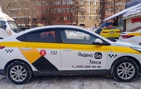 Hyundai Solaris II рестайлинг, 2019 год, 770 000 рублей, 2 фотография