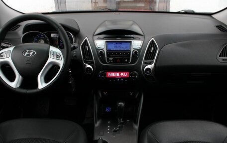 Hyundai ix35 I рестайлинг, 2013 год, 1 450 000 рублей, 20 фотография