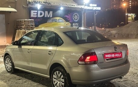 Volkswagen Polo VI (EU Market), 2011 год, 850 000 рублей, 5 фотография