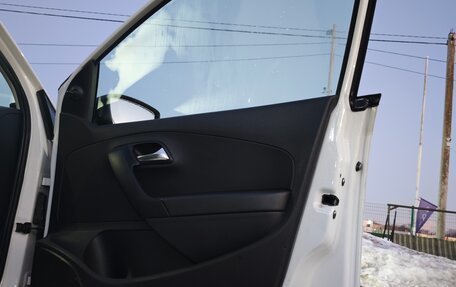 Volkswagen Polo VI (EU Market), 2018 год, 749 000 рублей, 28 фотография