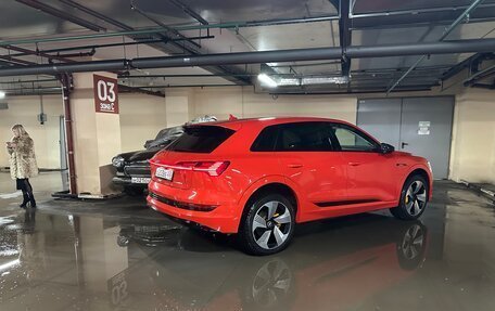 Audi e-tron I, 2021 год, 4 650 000 рублей, 4 фотография