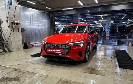 Audi e-tron I, 2021 год, 4 650 000 рублей, 16 фотография