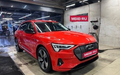 Audi e-tron I, 2021 год, 4 650 000 рублей, 20 фотография
