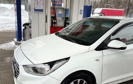 Hyundai Solaris II рестайлинг, 2017 год, 720 000 рублей, 6 фотография