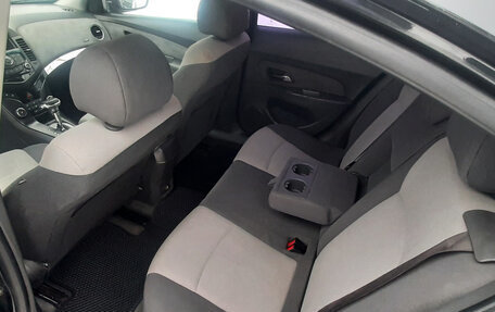 Chevrolet Cruze II, 2010 год, 650 000 рублей, 2 фотография