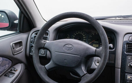 Toyota Avensis III рестайлинг, 1998 год, 370 000 рублей, 15 фотография