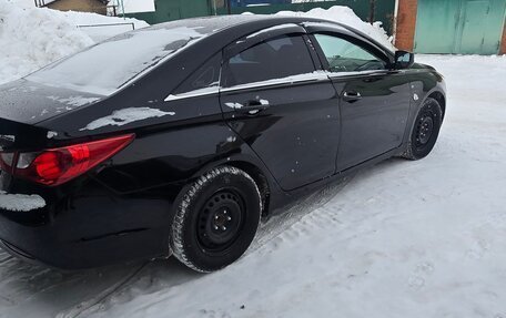 Hyundai Sonata VI, 2011 год, 743 000 рублей, 3 фотография