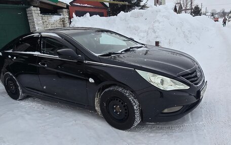 Hyundai Sonata VI, 2011 год, 743 000 рублей, 4 фотография