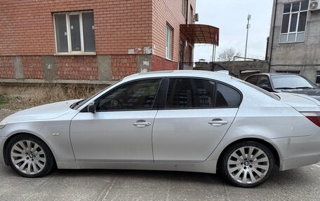 BMW 5 серия, 2004 год, 680 000 рублей, 2 фотография