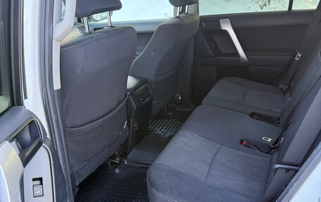 Toyota Land Cruiser Prado 150 рестайлинг 2, 2020 год, 4 150 000 рублей, 12 фотография