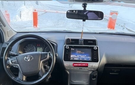 Toyota Land Cruiser Prado 150 рестайлинг 2, 2020 год, 4 150 000 рублей, 10 фотография