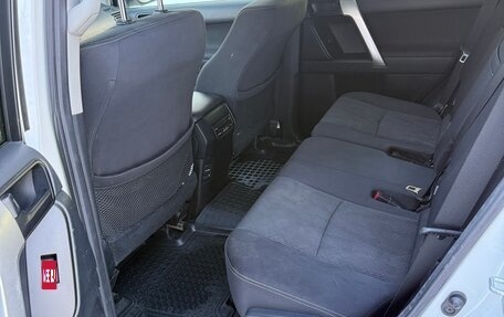 Toyota Land Cruiser Prado 150 рестайлинг 2, 2020 год, 4 150 000 рублей, 11 фотография