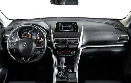 Mitsubishi Eclipse Cross, 2019 год, 2 450 000 рублей, 12 фотография