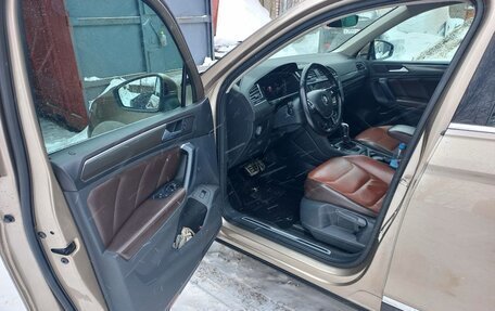 Volkswagen Tiguan II, 2019 год, 2 050 000 рублей, 3 фотография