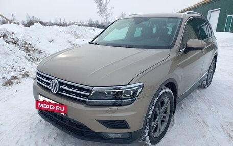 Volkswagen Tiguan II, 2019 год, 2 050 000 рублей, 7 фотография