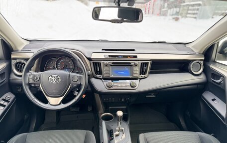 Toyota RAV4, 2014 год, 2 190 000 рублей, 10 фотография
