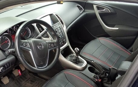 Opel Astra J, 2011 год, 820 000 рублей, 8 фотография