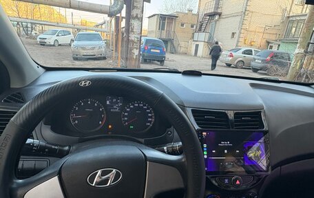 Hyundai Solaris II рестайлинг, 2014 год, 950 000 рублей, 9 фотография