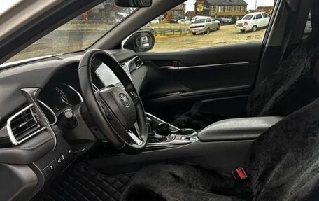 Toyota Camry, 2019 год, 1 750 000 рублей, 7 фотография