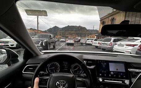 Toyota Camry, 2019 год, 1 750 000 рублей, 5 фотография
