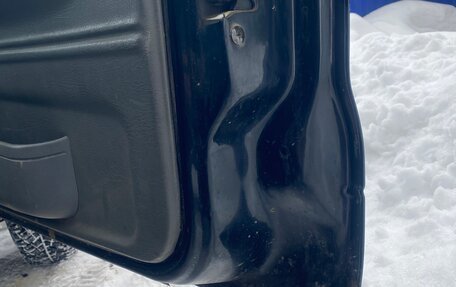 KIA Sportage IV рестайлинг, 2002 год, 290 000 рублей, 15 фотография