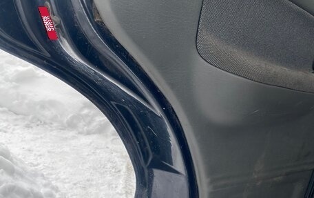 KIA Sportage IV рестайлинг, 2002 год, 290 000 рублей, 13 фотография