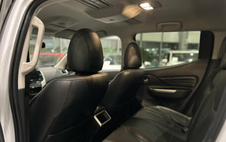 Mitsubishi L200 IV рестайлинг, 2022 год, 3 300 000 рублей, 15 фотография