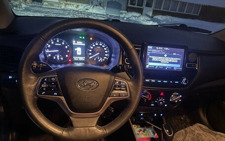 Hyundai Solaris II рестайлинг, 2021 год, 1 520 000 рублей, 7 фотография