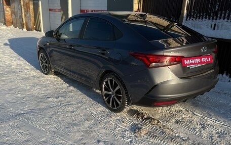 Hyundai Solaris II рестайлинг, 2021 год, 1 520 000 рублей, 4 фотография