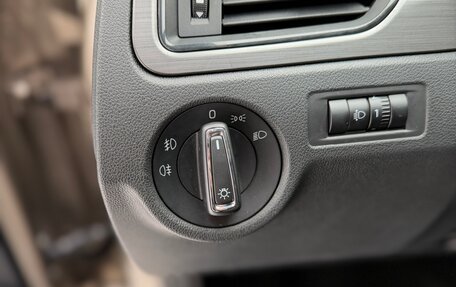 Skoda Rapid I, 2018 год, 1 370 000 рублей, 15 фотография