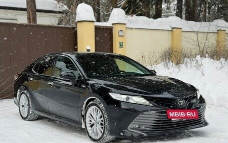 Toyota Camry, 2018 год, 2 999 000 рублей, 2 фотография