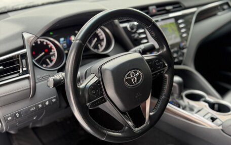 Toyota Camry, 2018 год, 2 999 000 рублей, 14 фотография