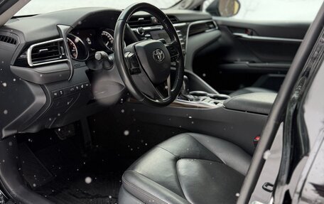 Toyota Camry, 2018 год, 2 999 000 рублей, 10 фотография