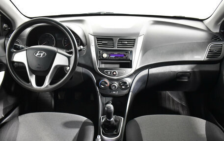 Hyundai Solaris II рестайлинг, 2012 год, 490 000 рублей, 13 фотография