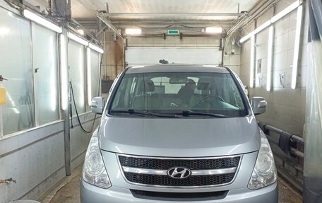 Hyundai Grand Starex Grand Starex I рестайлинг 2, 2013 год, 1 450 000 рублей, 1 фотография