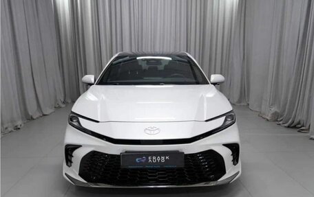 Toyota Camry, 2025 год, 5 350 000 рублей, 2 фотография