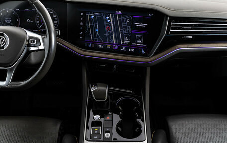 Volkswagen Touareg III, 2018 год, 3 999 000 рублей, 15 фотография