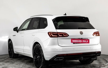 Volkswagen Touareg III, 2018 год, 3 999 000 рублей, 9 фотография