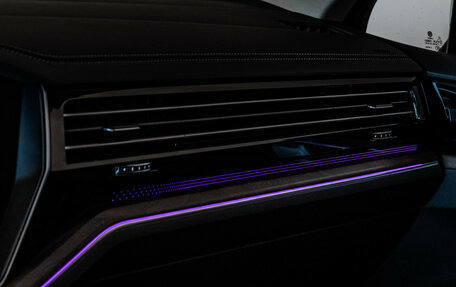 Volkswagen Touareg III, 2018 год, 3 999 000 рублей, 20 фотография