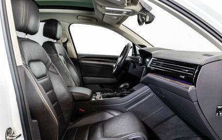 Volkswagen Touareg III, 2018 год, 3 999 000 рублей, 28 фотография