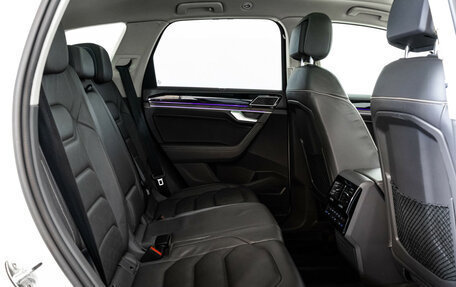 Volkswagen Touareg III, 2018 год, 3 999 000 рублей, 29 фотография