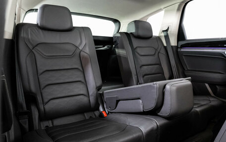 Volkswagen Touareg III, 2018 год, 3 999 000 рублей, 31 фотография