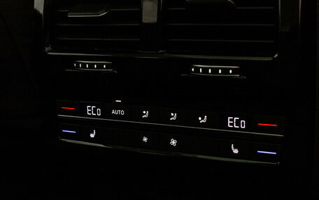 Volkswagen Touareg III, 2018 год, 3 999 000 рублей, 34 фотография