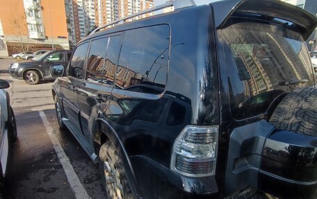 Mitsubishi Pajero IV, 2011 год, 2 300 000 рублей, 4 фотография