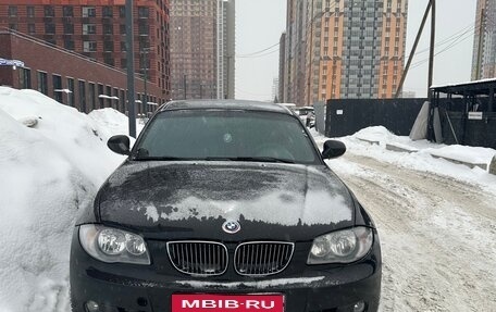 BMW 1 серия, 2011 год, 850 000 рублей, 1 фотография