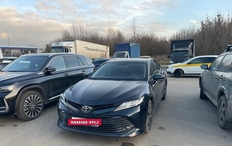 Toyota Camry, 2019 год, 2 700 000 рублей, 3 фотография