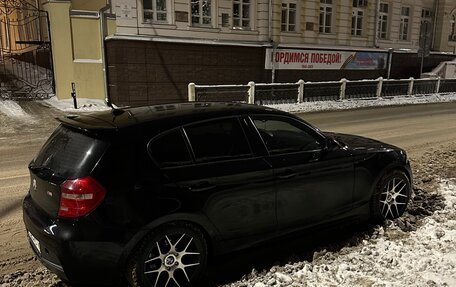 BMW 1 серия, 2011 год, 850 000 рублей, 4 фотография