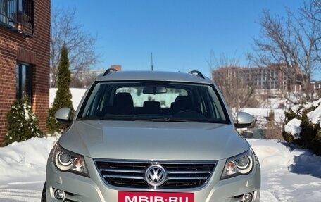 Volkswagen Tiguan I, 2010 год, 1 300 000 рублей, 2 фотография